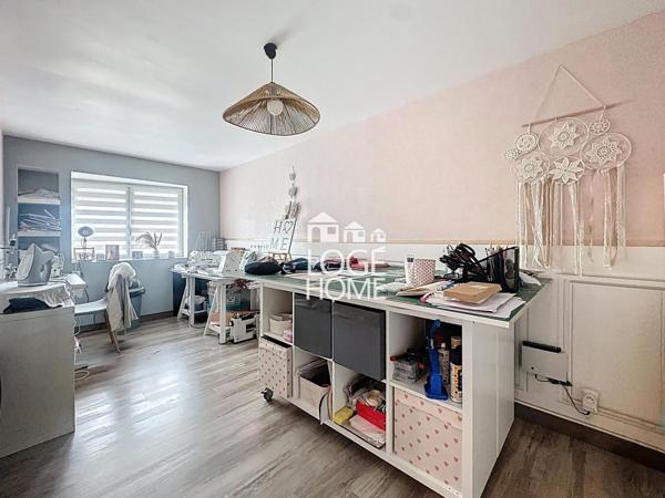 Maison de ville – 170 m² – 5 chambres – jardin sans vis-à-vis – garage traversant + cave à vendre