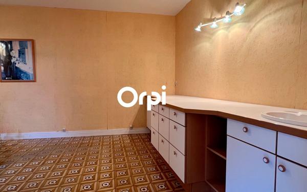 Immeuble à vendre    4 pièces • 105 m2 Lens