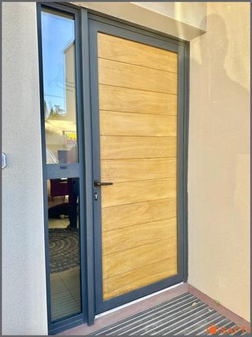 RARE : Maison contemporaine avec piscine et garage