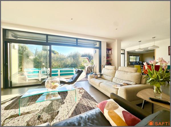 RARE : Maison contemporaine avec piscine et garage