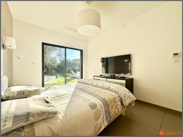 RARE : Maison contemporaine avec piscine et garage