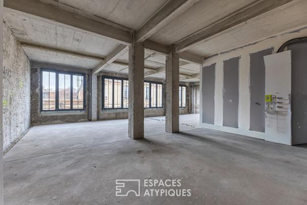Loft industriel brut à aménager