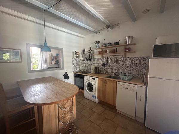Belle charentaise avec maison d'amis et piscine