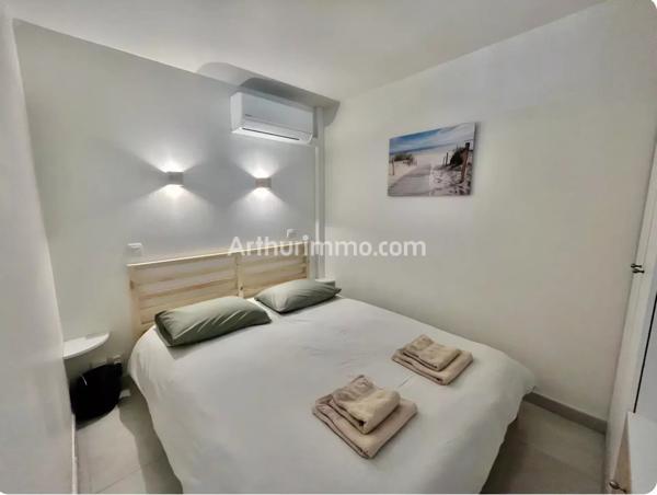Vente                                                      Appartement
                        
                     3 pièces                      43 m2                     à Grimaud