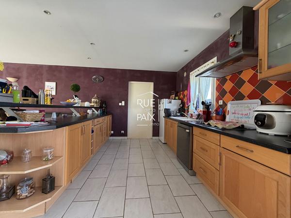 79400 SAINT MAIXENT L ECOLE Maison Saint Maixent L'Ecole - 190 m2