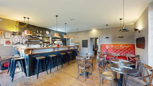 Restaurant de charme avec terrasse en Périgord Noir – Fort potentiel de rentabilité