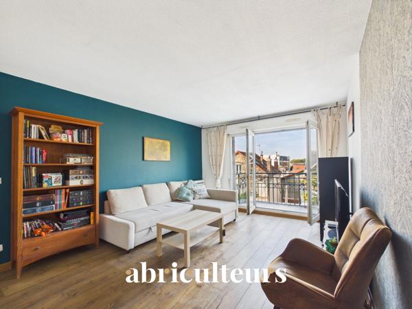 Appartement 3 pièces dernier étage avec balcon sans vis-à-vis en vente à Argenteuil 95100
