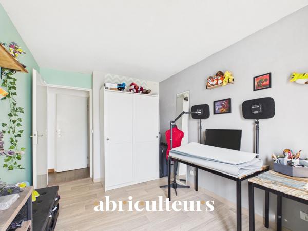 Appartement 3 pièces dernier étage avec balcon sans vis-à-vis en vente à Argenteuil 95100