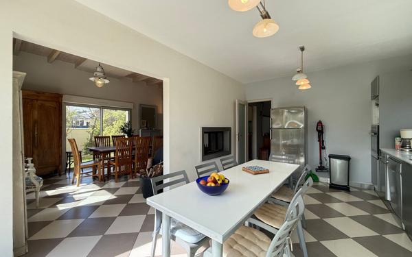 Maison à vendre    6 pièces •  Saint-Palais-sur-Mer