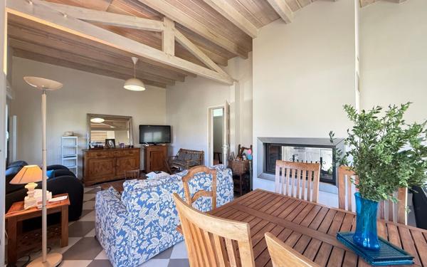Maison à vendre    6 pièces •  Saint-Palais-sur-Mer