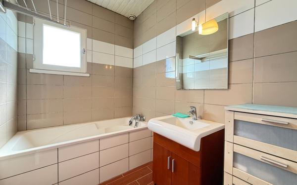 Maison à vendre    6 pièces •  Saint-Palais-sur-Mer