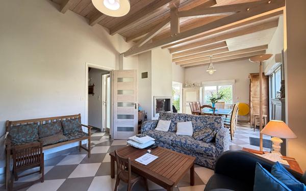 Maison à vendre    6 pièces •  Saint-Palais-sur-Mer