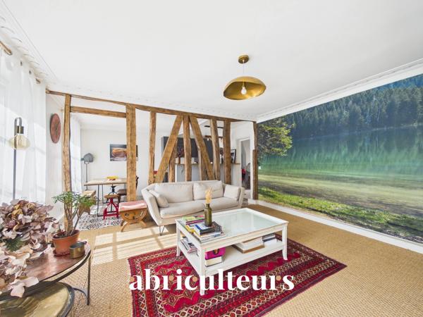 Appartement de Caractère Traversant 3 Pièces Paris 18ème (Limite 17ème)