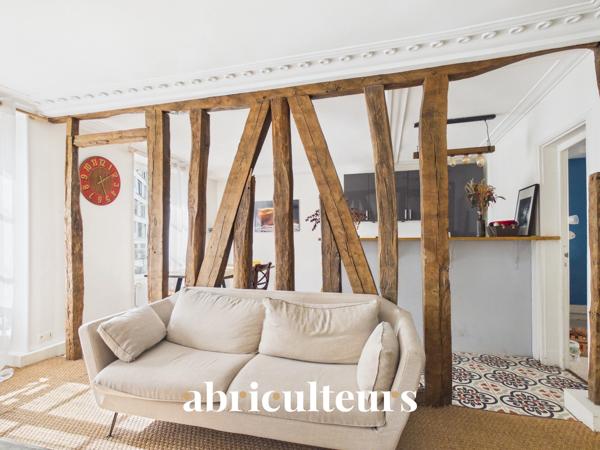 Appartement de Caractère Traversant 3 Pièces Paris 18ème (Limite 17ème)