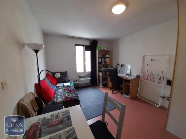 Appartement à louer 1 pièce 17.7m² Nîmes (30900)