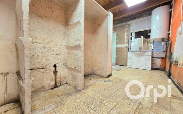 Maison à vendre    4 pièces •  Eyguières