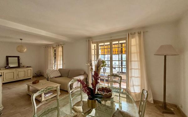 Appartement à vendre    5 pièces • 90 m2 Toulon