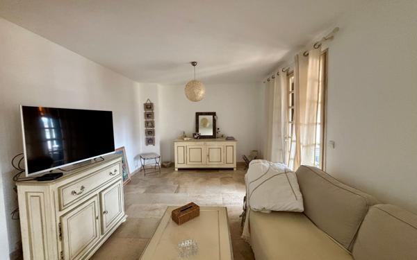 Appartement à vendre    5 pièces • 90 m2 Toulon