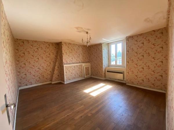 Maison à vendre 52 800 € Rochechouart 3 p 80 m² DPE