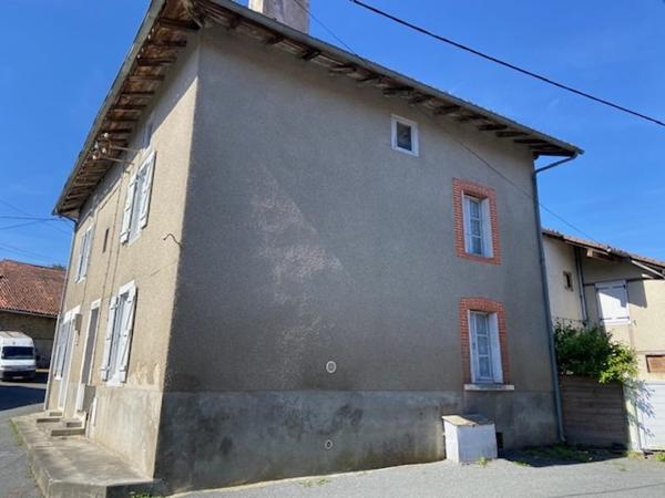 Maison à vendre 52 800 € Rochechouart 3 p 80 m² DPE