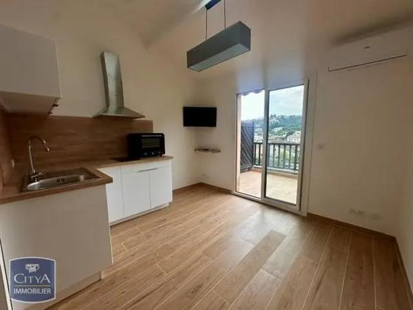 Appartement à louer 1 pièce 17.64m² Villeneuve-Loubet (06270)