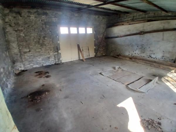 Vente                                                      Maison de village
                        
                     7 pièces                      150 m2                     à Angerville