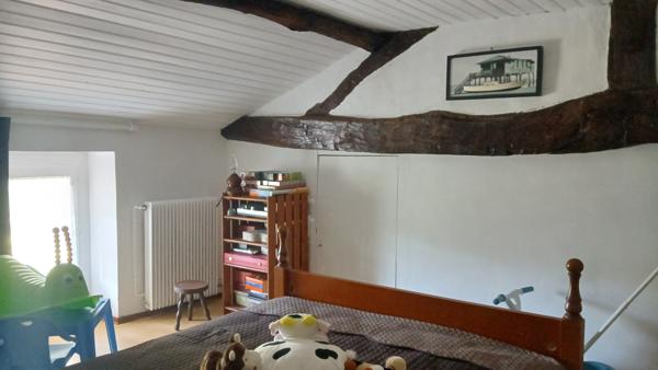 Maison 185 m², 4 chambres, terrain clos