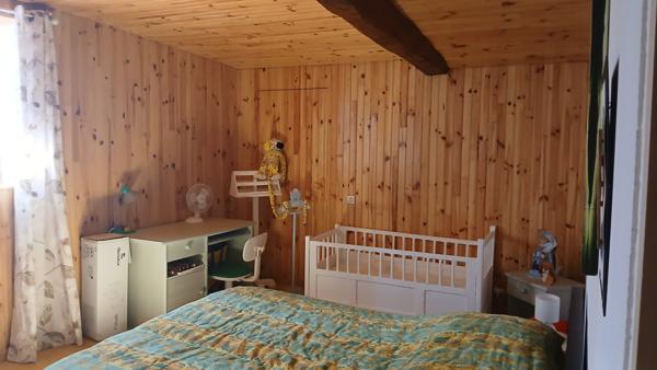 Maison 185 m², 4 chambres, terrain clos