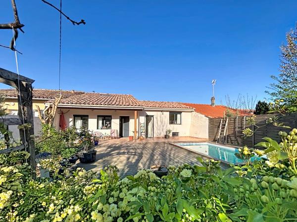 Maison récente 100 m² – 3 chambres – Jardin avec piscine – Issel