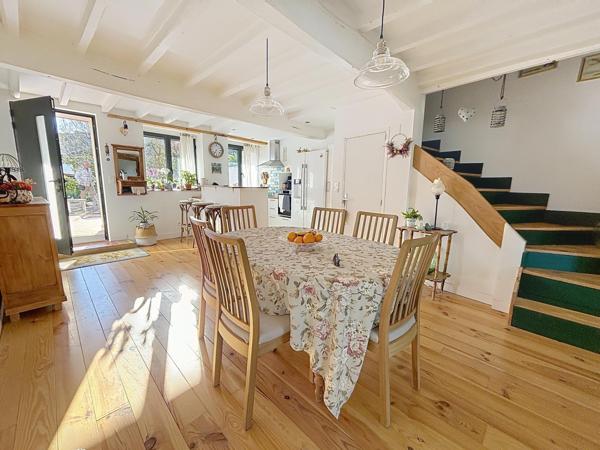 Maison récente 100 m² – 3 chambres – Jardin avec piscine – Issel