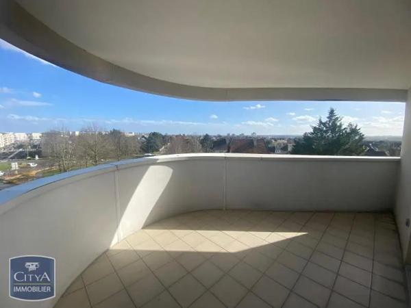Appartement à louer 3 pièces 74.9m² Caen (14000)