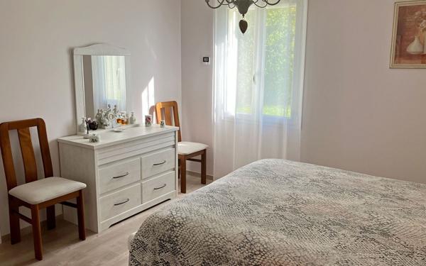 Maison à vendre    5 pièces •  La Couronne