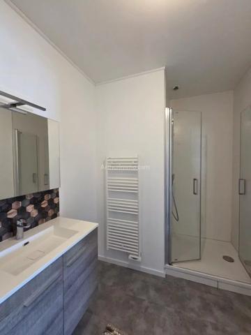 Vente                                                      Appartement
                        
                     2 pièces                      52 m2                     à Brech