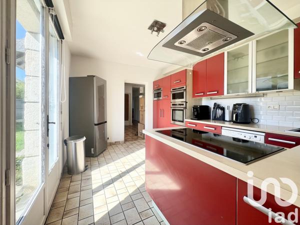House for sale 10 rooms 197 m² Cesson-Sévigné