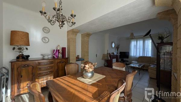 Maison 4 faces, 5 chambres et jardin