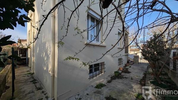 Maison 4 faces, 5 chambres et jardin