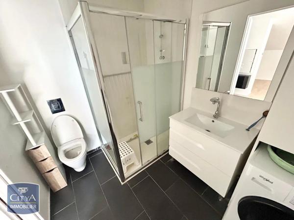 Appartement à louer 2 pièces 39.87m² Romainville (93230)