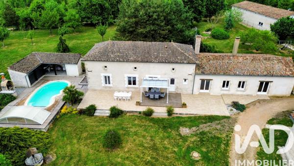 Maison à vendre 9 pièces 235 m² Queaux