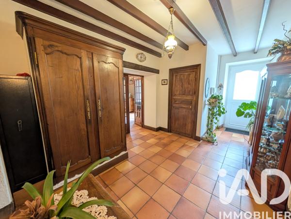 Maison à vendre 9 pièces 235 m² Queaux