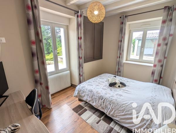 Maison à vendre 9 pièces 235 m² Queaux