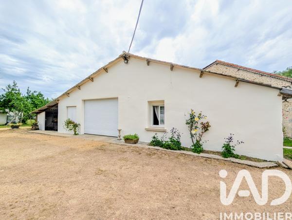 Maison à vendre 9 pièces 235 m² Queaux