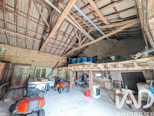 Maison à vendre 9 pièces 235 m² Queaux