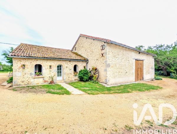 Maison à vendre 9 pièces 235 m² Queaux