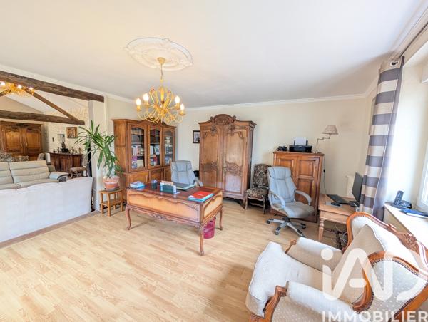 Maison à vendre 9 pièces 235 m² Queaux