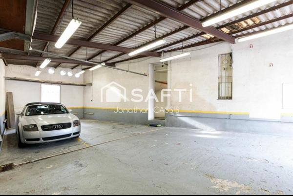 A Vendre - Murs à vendre Local commercial 103m²