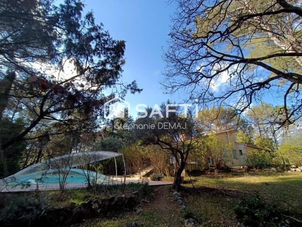 Villa 5 pièces 183 m²