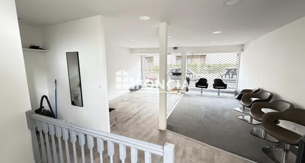 À vendre Local commercial 43.33 m² - Bougival 78380