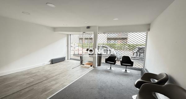 À vendre Local commercial 43.33 m² - Bougival 78380