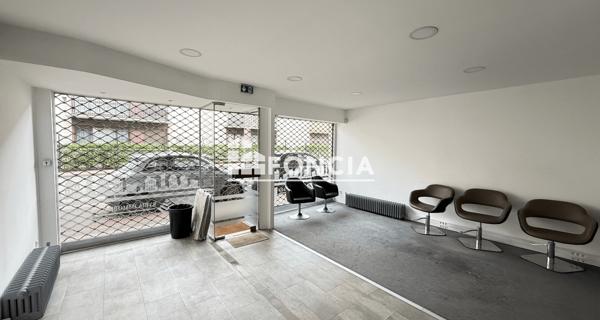 À vendre Local commercial 43.33 m² - Bougival 78380