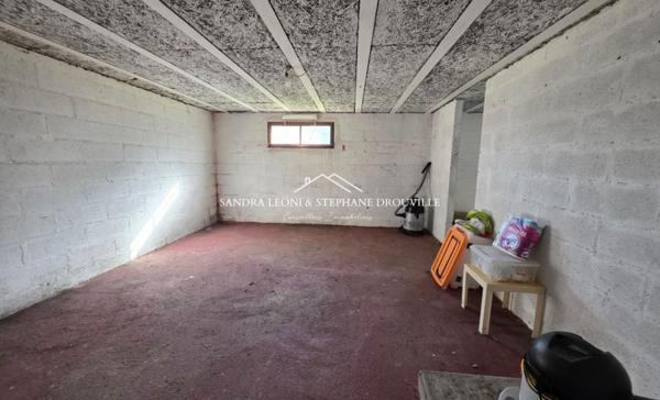 PROCHE MAINTENON - AGREABLE MAISON de 124 m2, 3 CHAMBRES